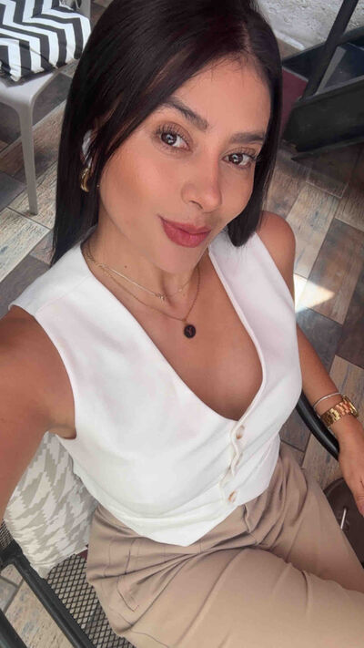 GabyBela's hot video