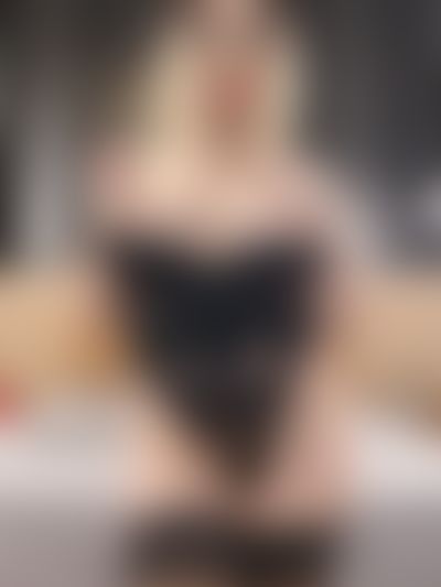 AylinSun's hot photo – thumbnail