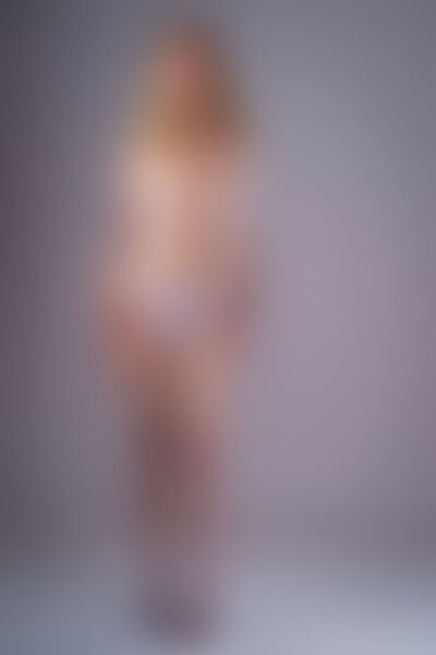 4dc7cc09-405f-40c7-aaf8-1a9f7dd6d579's hot photo – thumbnail