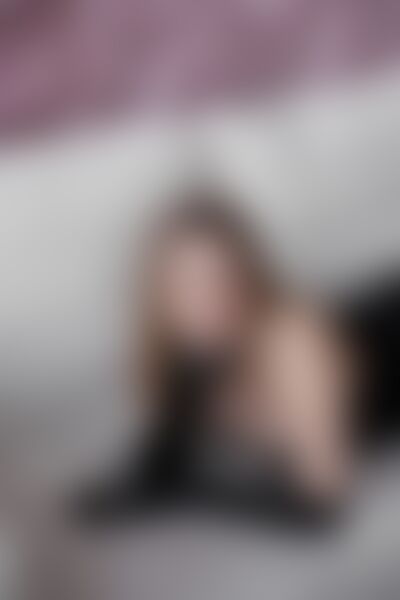 37995ac5-d294-4b91-9ba2-717686895d92's hot photo – thumbnail