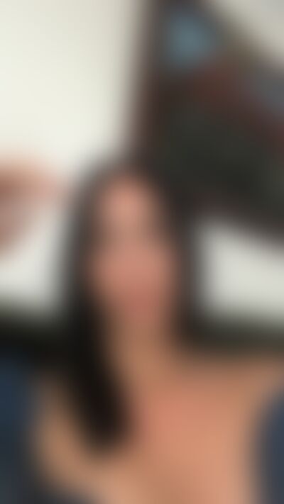 eb406167-9616-41b4-8018-36ff1e14b122's hot photo – thumbnail