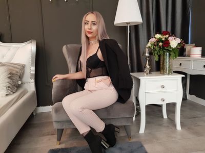 AvaKeyth's hot video