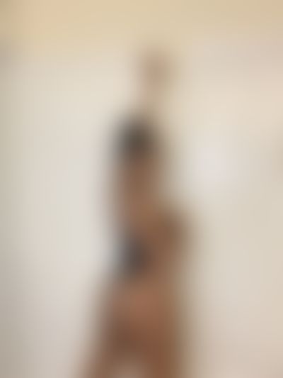 LuxuryLocdEbony's hot photo – thumbnail