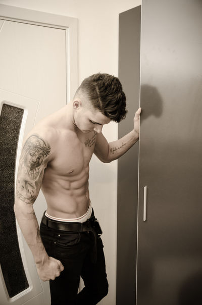 cristianolimit's hot photo – thumbnail