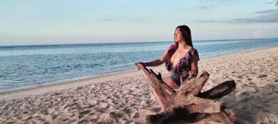 allyssaCollins's hot photo – thumbnail