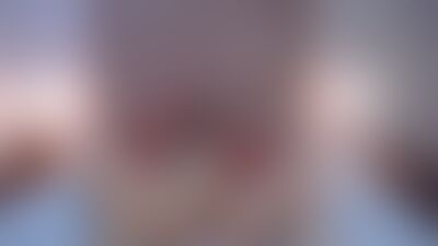 77c5f640-7baf-4576-90c2-974e71422300's hot photo – thumbnail