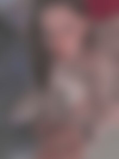 346c5d4a-d358-4fba-80b4-c64bb5ebfe6c's hot photo – thumbnail
